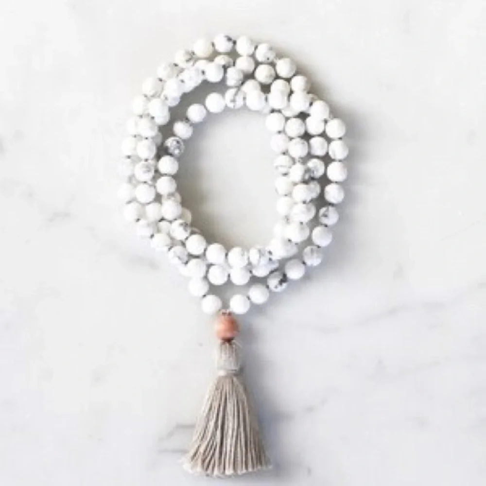 •THE BEAUTIFUL NOMAD• “calm” howlite gemstone mala necklace - Picture 2 of 9